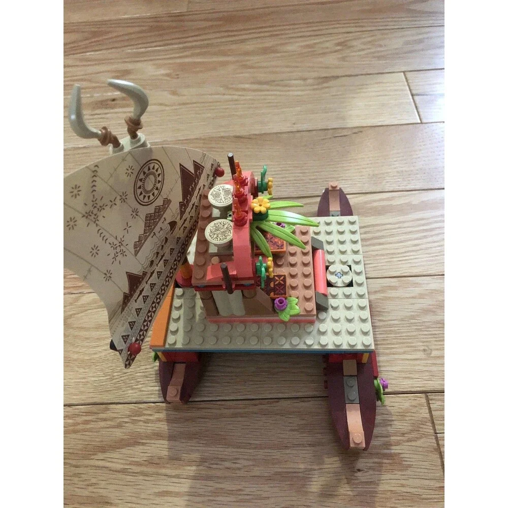LEGO Disney Princess Moana Wayfinding Boat 43210 Complete‎ w/ manual without Box